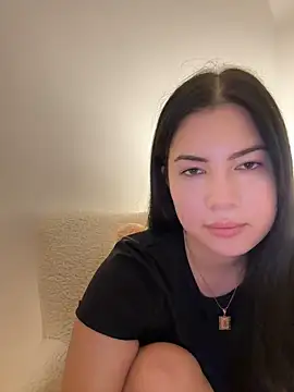 clairewntr online show from 12/11/24, 04:42