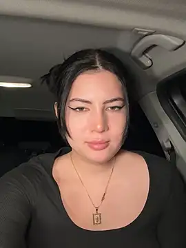 clairewntr online show from 12/12/24, 09:37