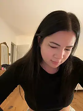 clairewntr online show from 01/06/25, 10:26