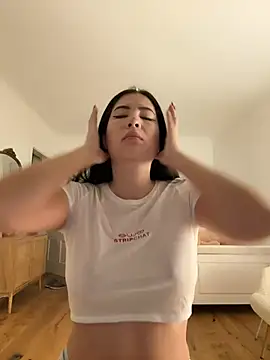 clairewntr online show from 01/16/25, 04:18