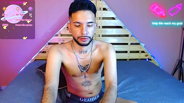 Snapshot of sexxgods chatting on 01/26/25, 12:05 sexxgods online show from 01/26/25, 12:05