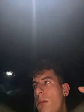 Snapshot of alessandro893000 chatting on 10/23/25, 03:39 alessandro893000 online show from 10/23/25, 03:39