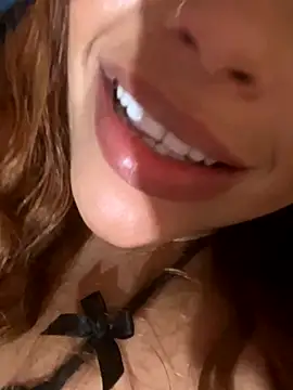 Snapshot of pimenta_gaby chatting on 11/25/25, 02:44 pimenta gaby online show from 11/25/25, 02:44