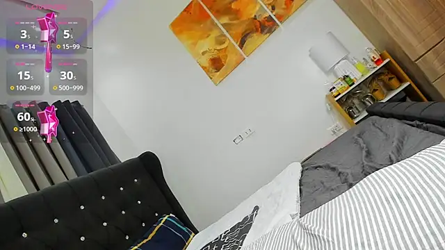 Divine   Eloeura online show from 03/11/25, 06:08