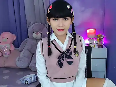 urlovelyfreya online show from 10/04/25, 04:16