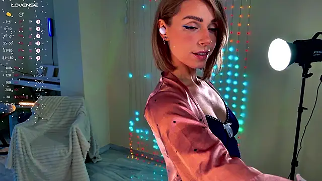 Snapshot of Arielle__03 chatting on 02/11/26, 02:16 Arielle 03 online show from 02/11/26, 02:16