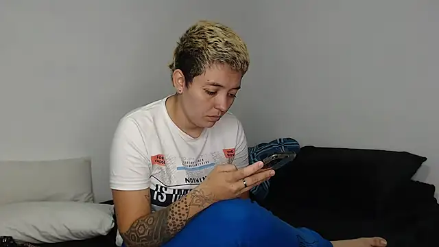 Snapshot of kathy_luisa chatting on 03/11/26, 12:49 kathy luisa online show from 03/11/26, 12:49