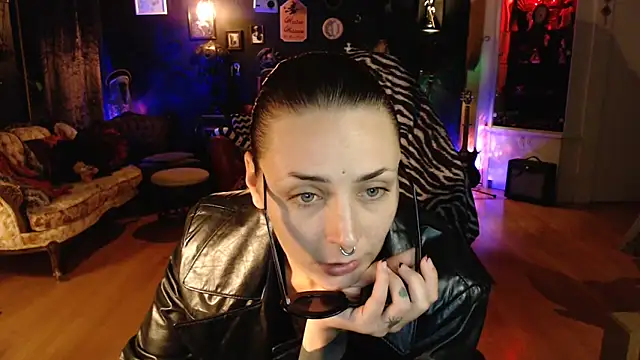 gothstripper online show from 10/30/25, 11:27