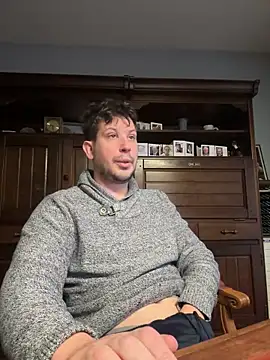 Snapshot of Taxidriver1988 chatting on 01/05/25, 03:34 Taxidriver1988 online show from 01/05/25, 03:34