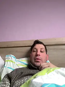 Snapshot of Taxidriver1988 chatting on 01/12/25, 12:12 Taxidriver1988 online show from 01/12/25, 12:12