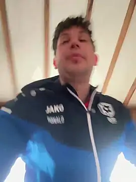 Snapshot of Taxidriver1988 chatting on 01/31/25, 12:07 Taxidriver1988 online show from 01/31/25, 12:07