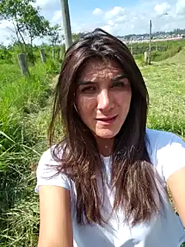 Snapshot of Yuky_ta chatting on 12/25/24, 03:38 Yuky ta online show from 12/25/24, 03:38