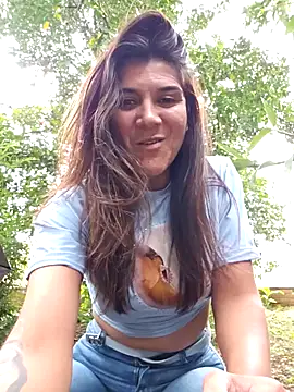 Snapshot of Yuky_ta chatting on 02/04/25, 08:38 Yuky ta online show from 02/04/25, 08:38