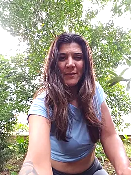 Snapshot of Yuky_ta chatting on 02/09/25, 10:21 Yuky ta online show from 02/09/25, 10:21