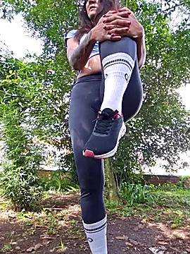 Snapshot of Yuky_ta chatting on 02/23/25, 02:46 Yuky ta online show from 02/23/25, 02:46