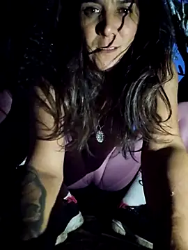 Snapshot of Yuky_ta chatting on 02/26/25, 04:56 Yuky ta online show from 02/26/25, 04:56