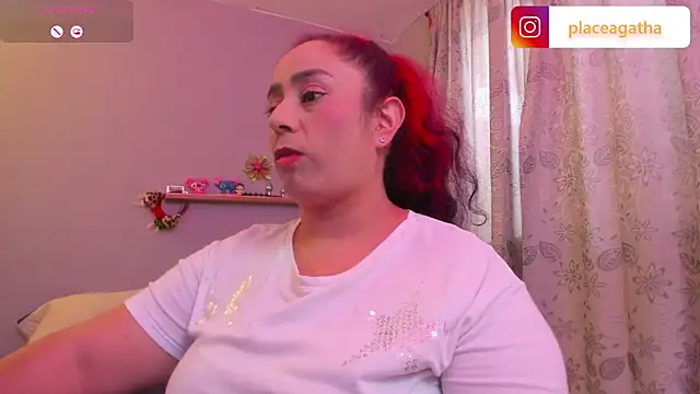 Snapshot of agathaxxx-69 chatting on 01/06/25, 08:07 agathaxxx-69 online show from 01/06/25, 08:07