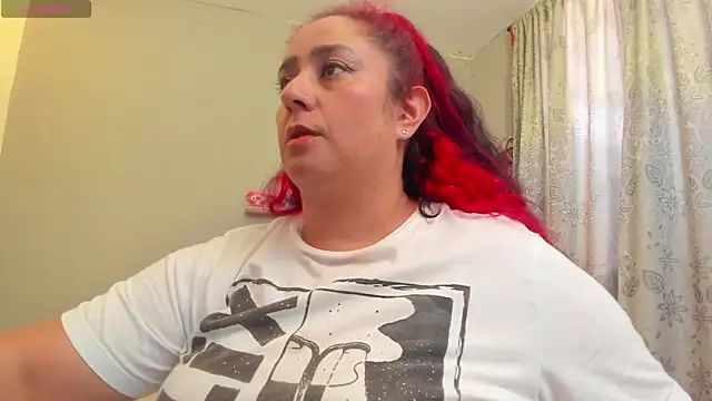 Snapshot of agathaxxx-69 chatting on 01/10/25, 09:10 agathaxxx-69 online show from 01/10/25, 09:10