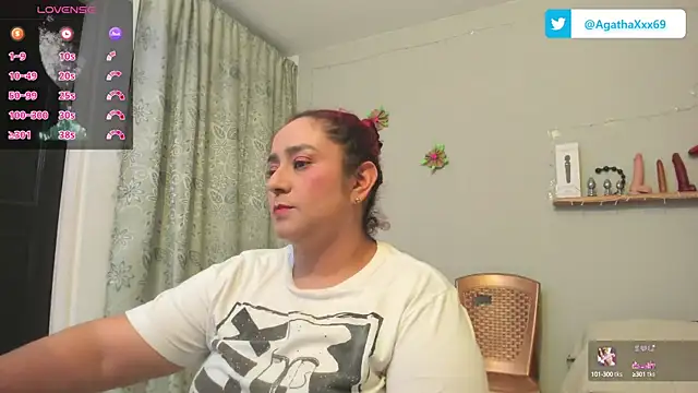 Snapshot of agathaxxx-69 chatting on 02/06/25, 08:13 agathaxxx-69 online show from 02/06/25, 08:13