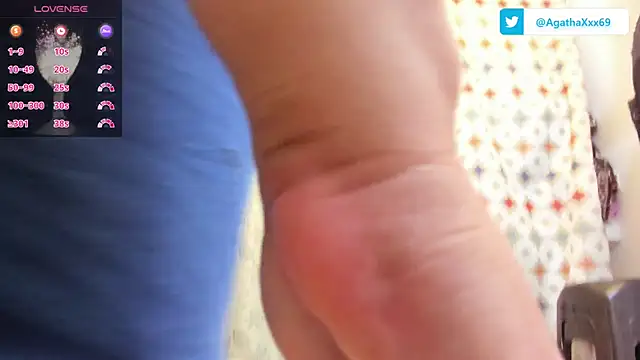 Snapshot of agathaxxx-69 chatting on 02/09/25, 06:22 agathaxxx-69 online show from 02/09/25, 06:22