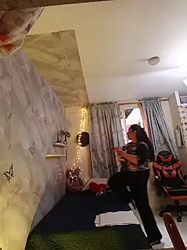 Snapshot of agathaxxx-69 chatting on 10/30/25, 06:08 agathaxxx-69 online show from 10/30/25, 06:08