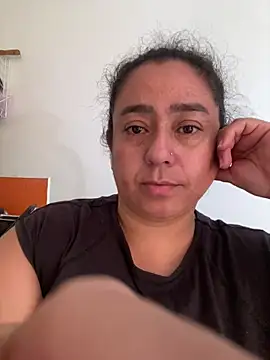 Snapshot of agathaxxx-69 chatting on 07/31/26, 03:44 agathaxxx-69 online show from 07/31/26, 03:44