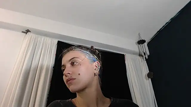 mariecam420 online show from 02/03/25, 12:58