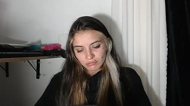 mariecam420 online show from 02/12/25, 10:59