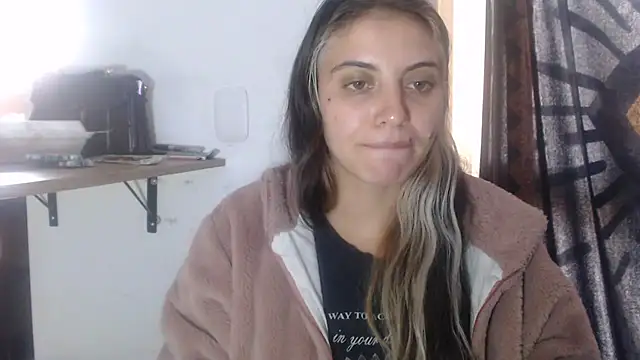 mariecam420 online show from 02/18/25, 08:47