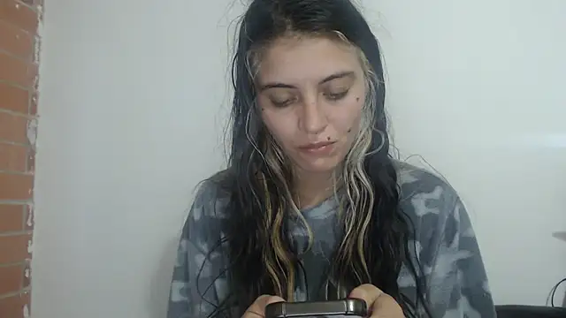 mariecam420 online show from 02/19/25, 11:04