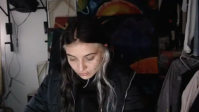 mariecam420 online show from 03/20/25, 06:53