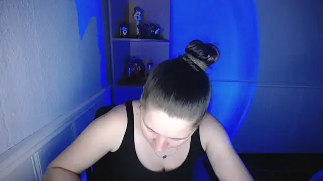 JosieJun  online show from 10/27/25, 06:01