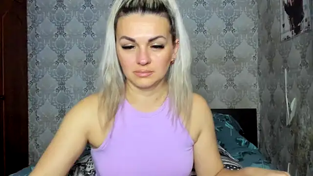 NicoletMoore online show from 01/17/25, 11:40