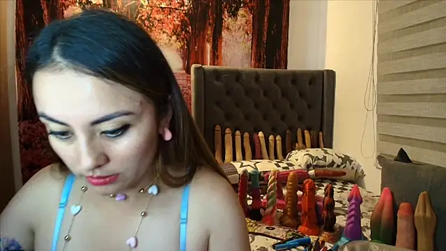 Snapshot of sofia23dirty chatting on 04/23/26, 10:23 sofia23dirty online show from 04/23/26, 10:23