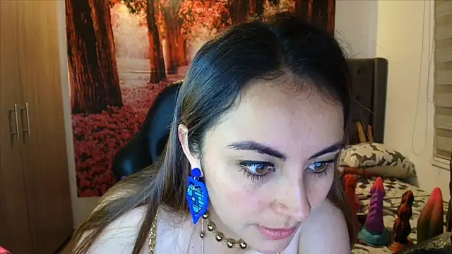 Snapshot of sofia23dirty chatting on 04/30/26, 10:25 sofia23dirty online show from 04/30/26, 10:25