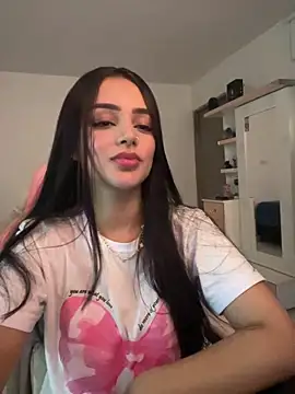 Snapshot of anniehart chatting on 03/06/26, 01:57 anniehart online show from 03/06/26, 01:57