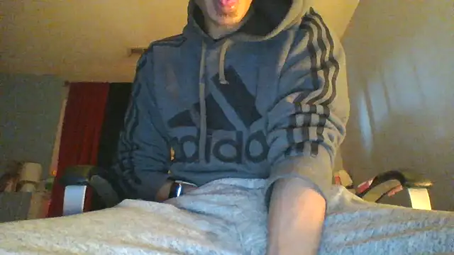 hottboyy45 online show from 05/02/26, 04:45