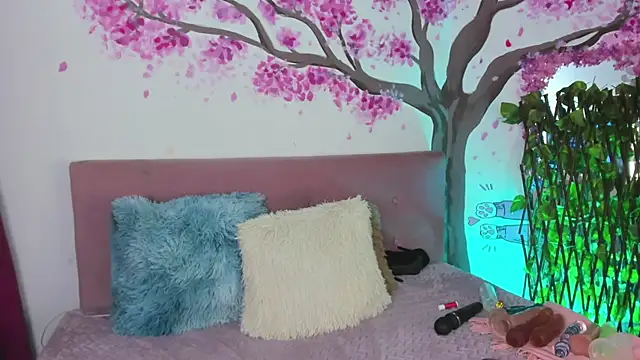 magali 19 online show from 01/12/25, 12:39