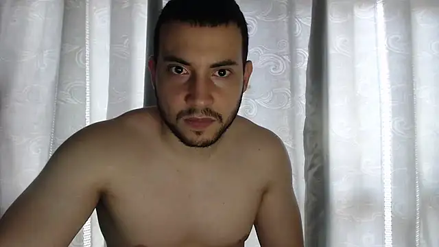 Snapshot of Armando_2002 chatting on 03/25/26, 05:41 Armando 2002 online show from 03/25/26, 05:41