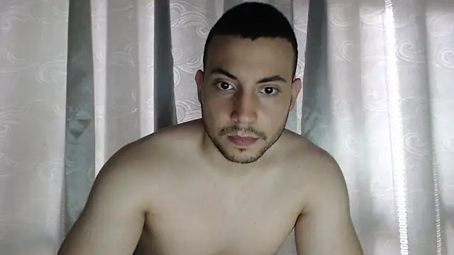 Snapshot of Armando_2002 chatting on 05/06/26, 03:06 Armando 2002 online show from 05/06/26, 03:06