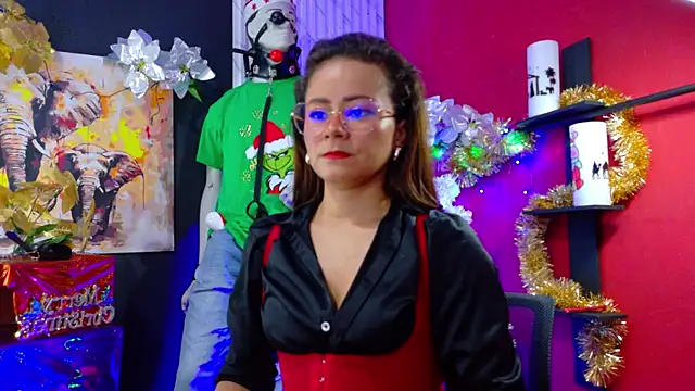 Snapshot of MistressSlut1 chatting on 12/30/24, 11:48 MistressSlut1 online show from 12/30/24, 11:48