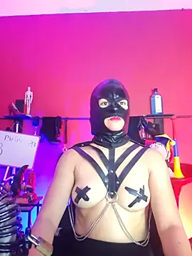 Snapshot of MistressSlut1 chatting on 07/15/26, 11:26 MistressSlut1 online show from 07/15/26, 11:26