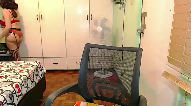 Ezradeliciosa online show from 12/20/24, 02:08