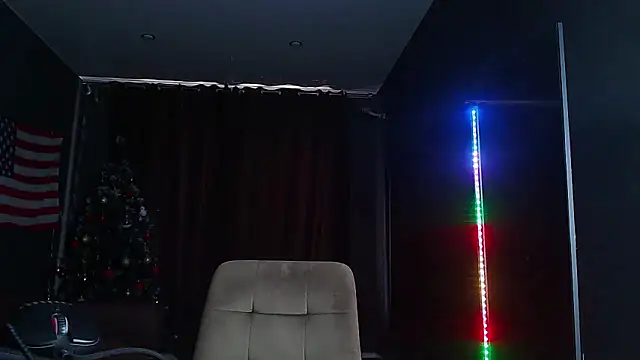 Snapshot of muscularjohnforuX chatting on 01/30/25, 12:06 muscularjohnforuX online show from 01/30/25, 12:06