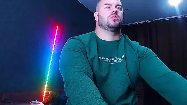 Snapshot of muscularjohnforuX chatting on 10/03/25, 08:55 muscularjohnforuX online show from 10/03/25, 08:55