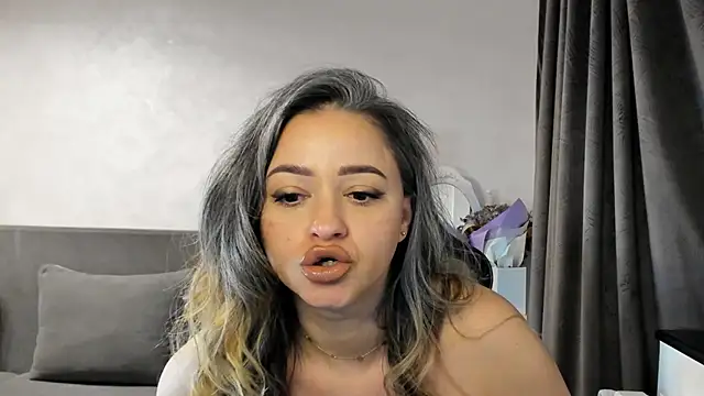 Claire95  online show from 02/20/25, 06:17