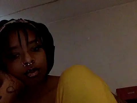 CutieFrmthehood online show from 05/21/26, 05:20