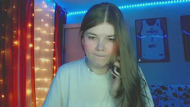 Snapshot of Klementa chatting on 10/23/25, 06:39 Klementa online show from 10/23/25, 06:39