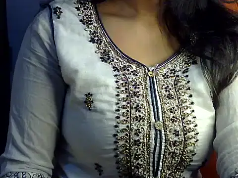 SiaraSiyA online show from 05/08/26, 05:18