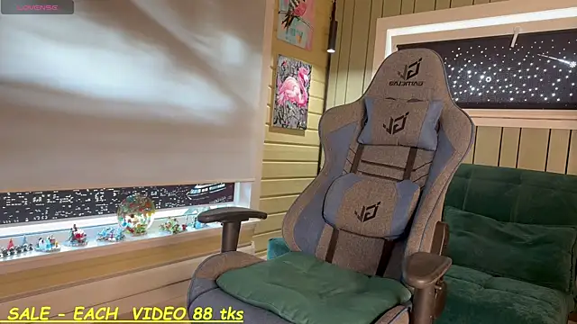 SandyChris online show from 05/10/26, 11:48